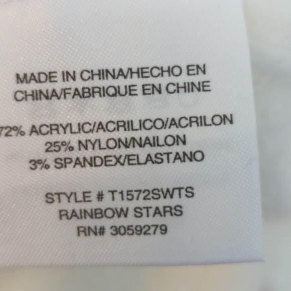 Women’s Oversized Cozy Sweater Rainbow Stars NWT - Picture 11 of 11